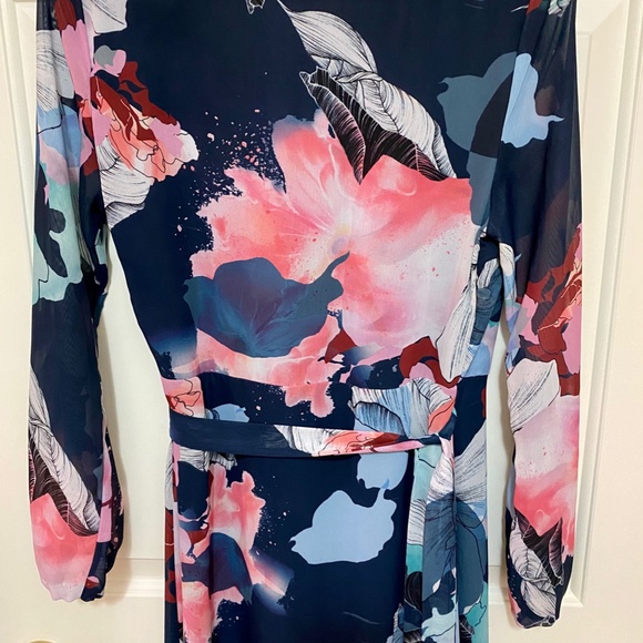 Beautiful abstract watercolour wrap chiffon long sleeve maxi dress - Picture 3 of 10